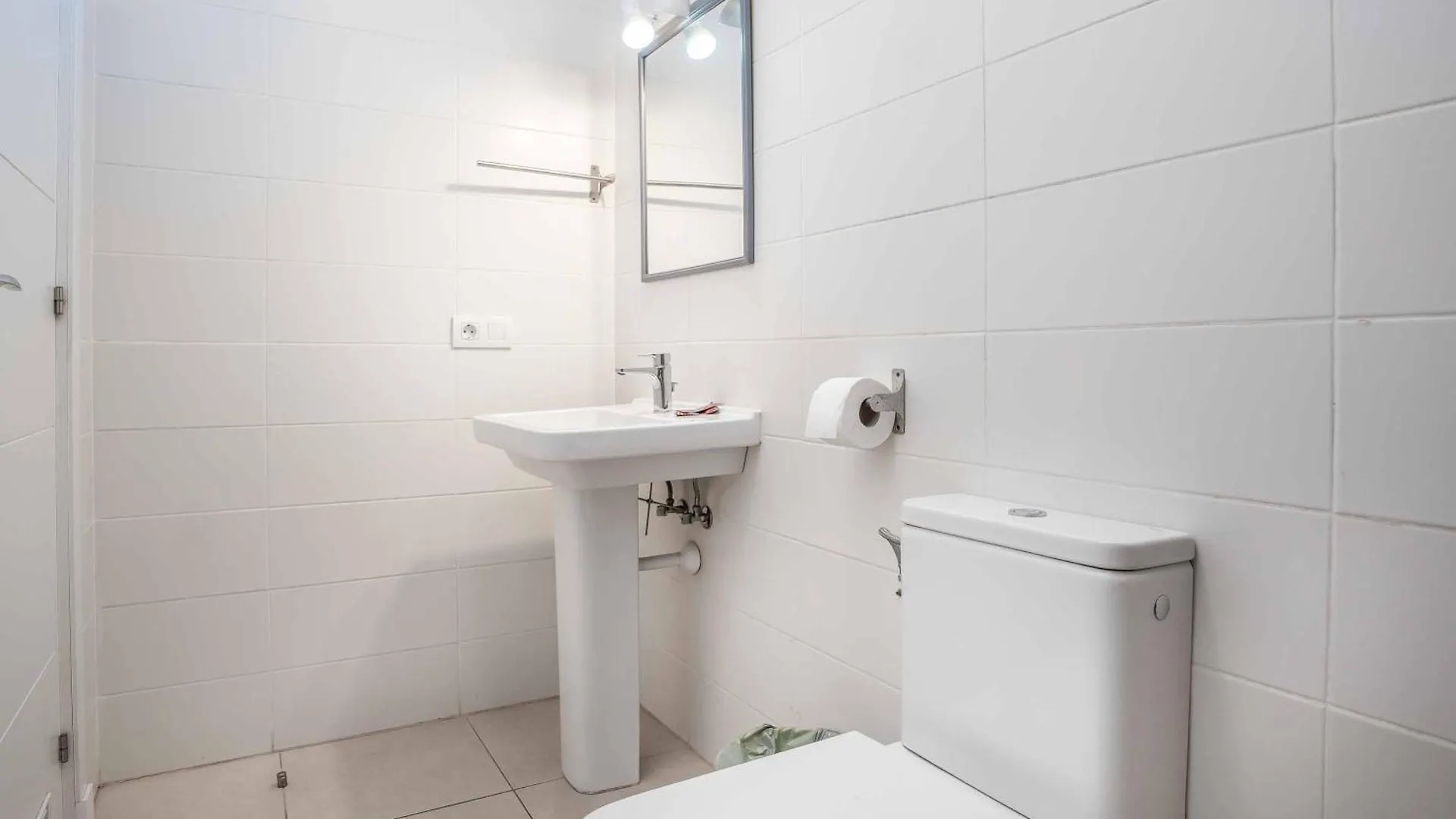 אדחה Villa Primrose