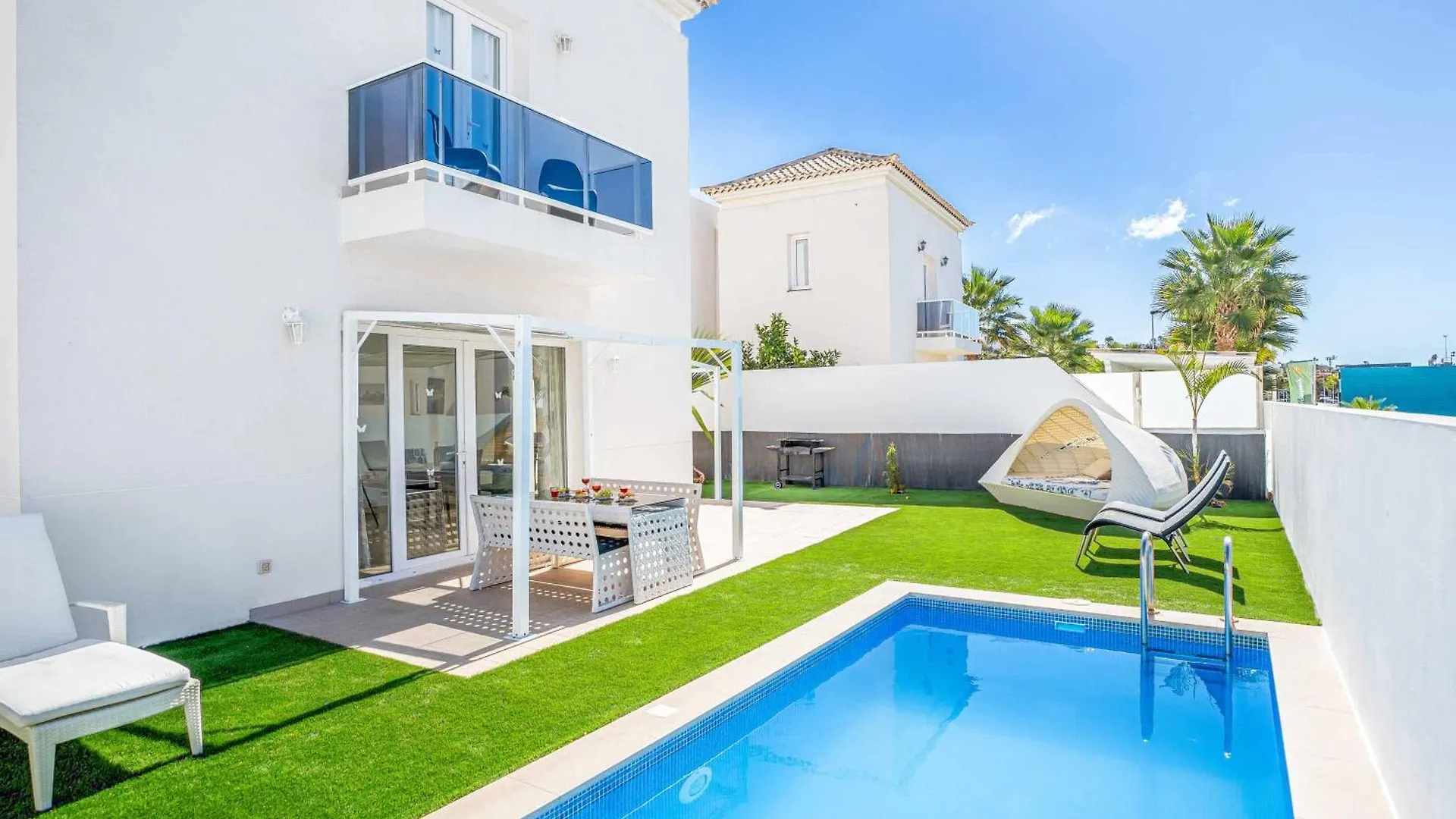 אדחה Villa Primrose